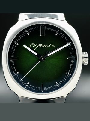 H. Moser & Cie. Streamliner Centre Seconds Matrix Green 6201-1200