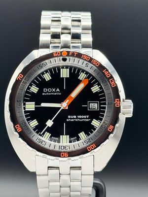 Doxa 883.10.101.10 1500T Sharkhunter on Bracelet